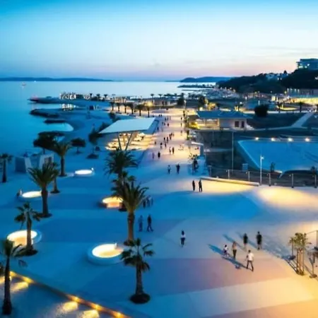 Sapphire Coast Residences * Сплит